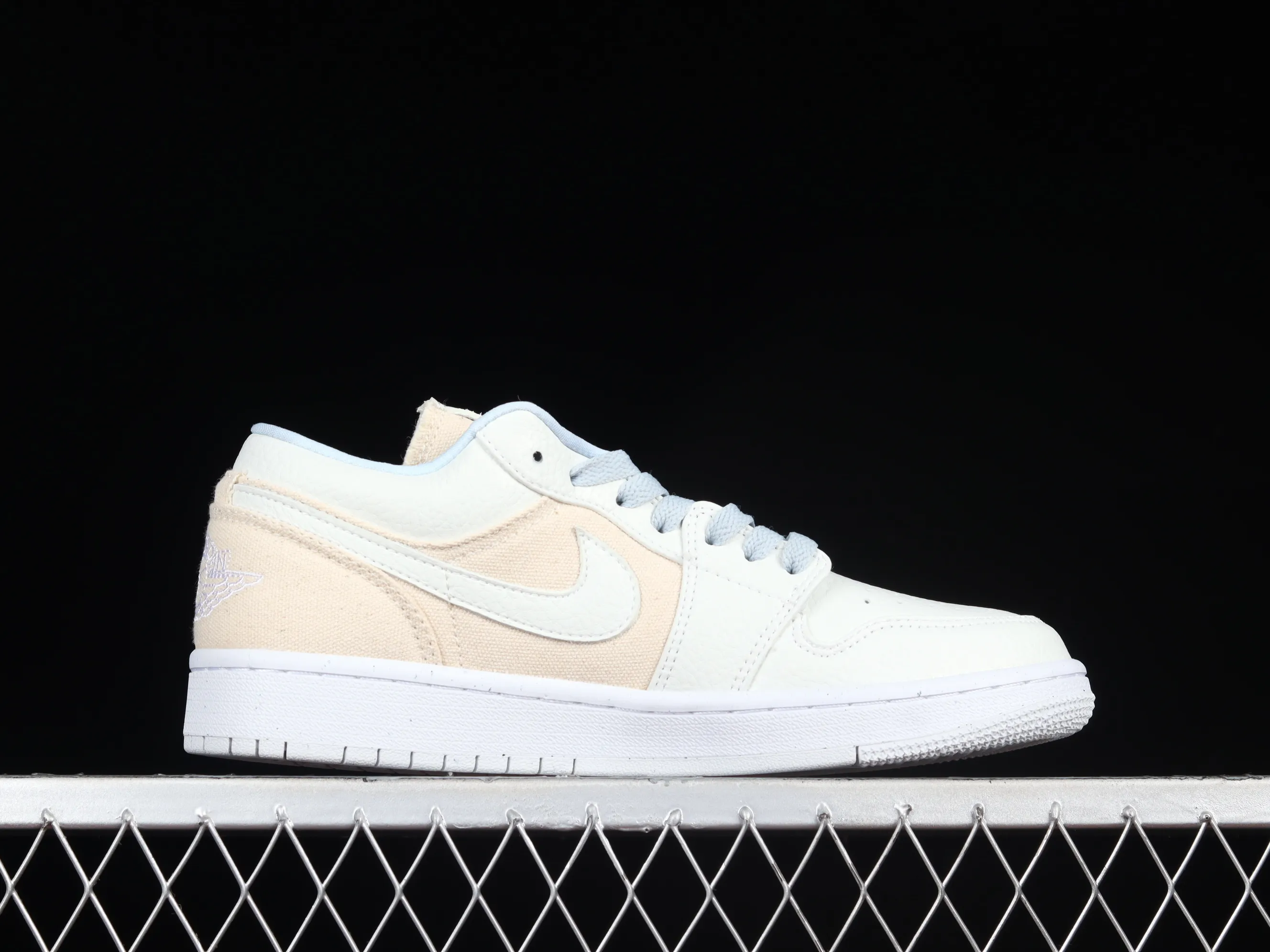 All categories Air Jordan Jordan series basketball shoes Air Jordan 1 Low Z version Air Jordan 1 Low "Canvas" AJ1 Joe 1 meter white canvas stitching low-top basketball shoes DQ4151-500
